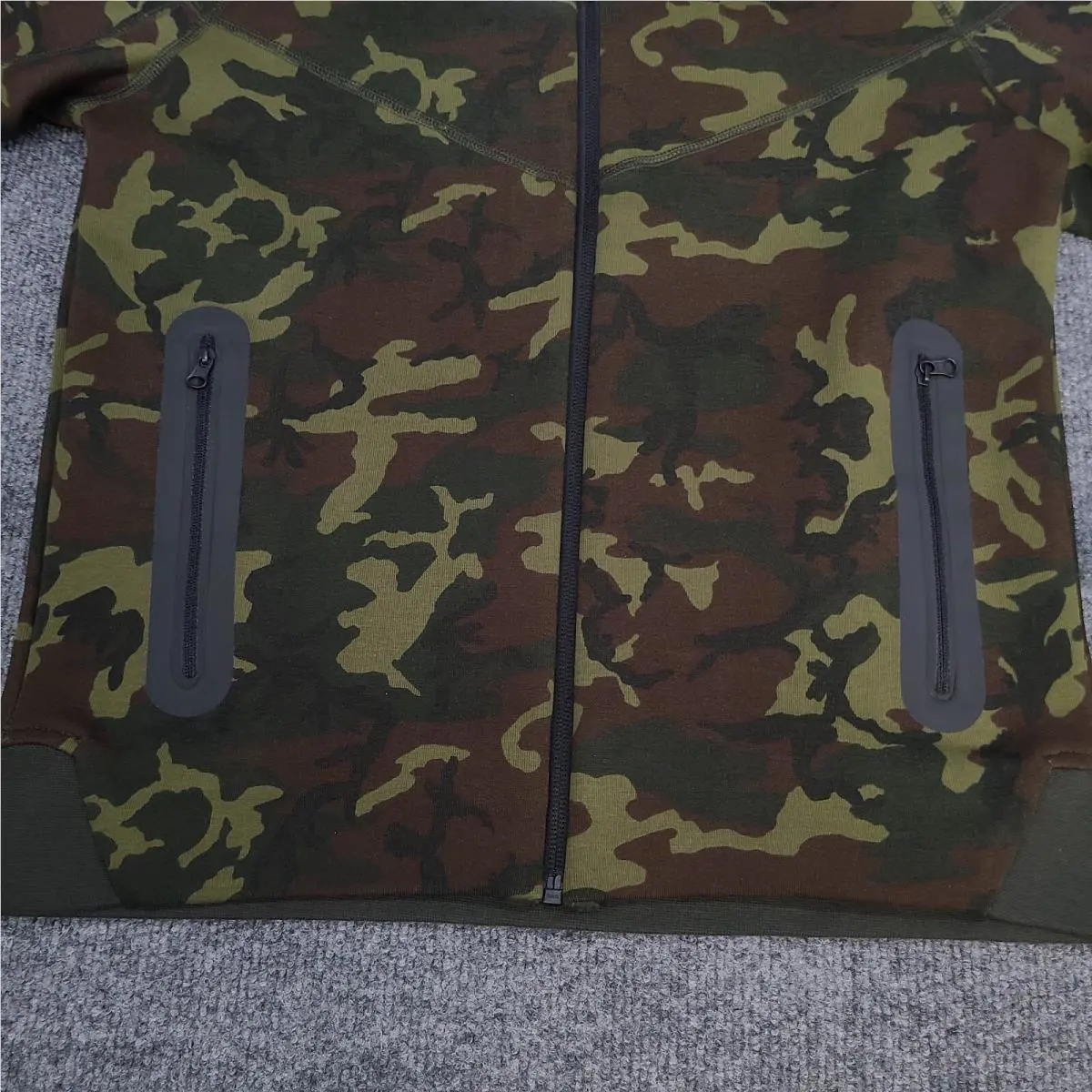 Nike clothing - FN9118-010 - FN9118-010 - Green (UPC: 196976335854) 2