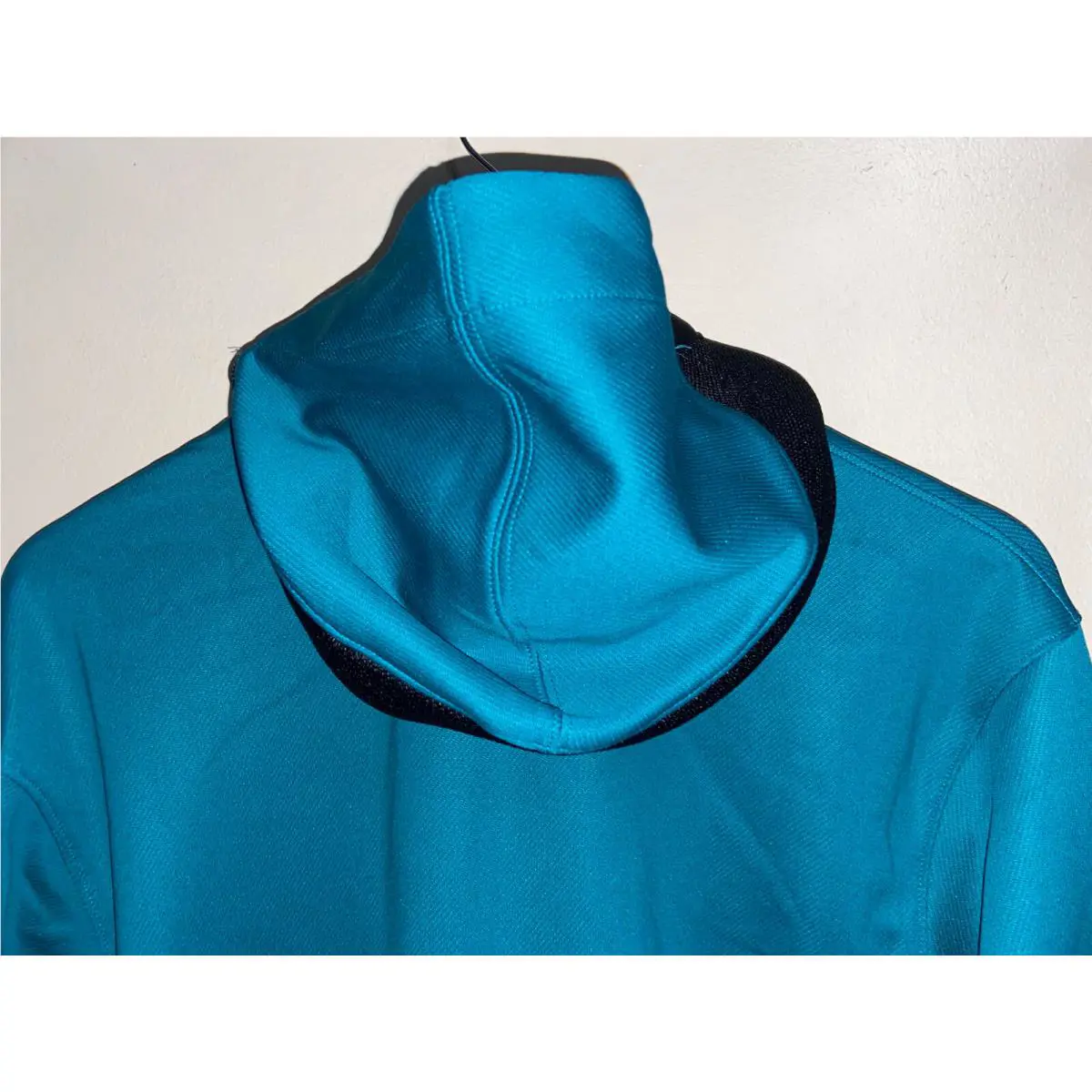 Nike clothing - Teal (UPC: 0194274886924) 4