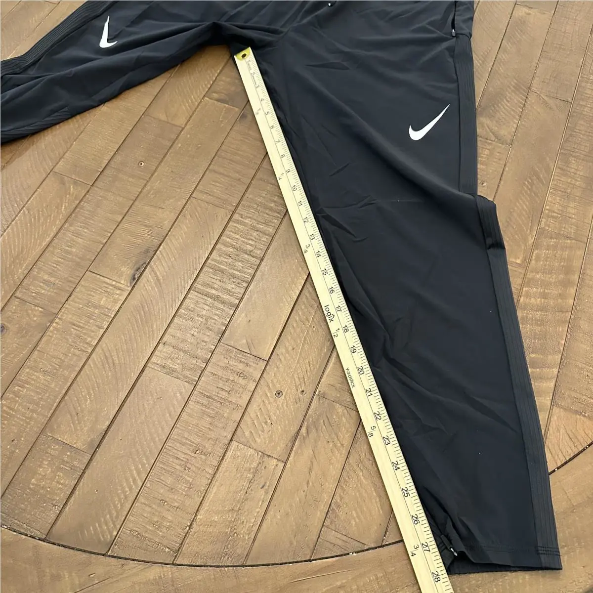 Nike clothing - FN3361-010 - FN3361-010 - Black (UPC: 0196976007775) 4
