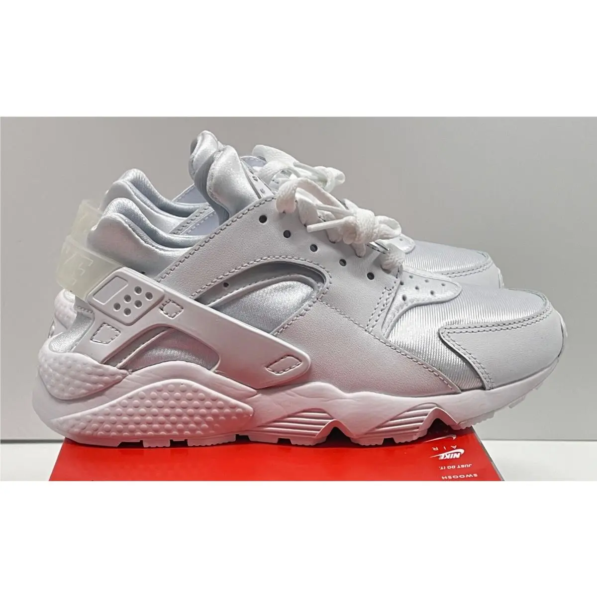 Nike shoes - Nike Air Huarache Run - Air Huarache Run - DH4439102 - White (UPC: 195238103675) 1