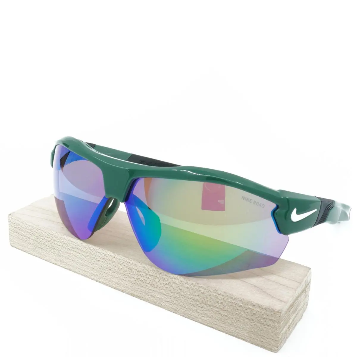 DN9252-341 Mens Nike Show X3 Sunglasses - Frame: Gorge Green