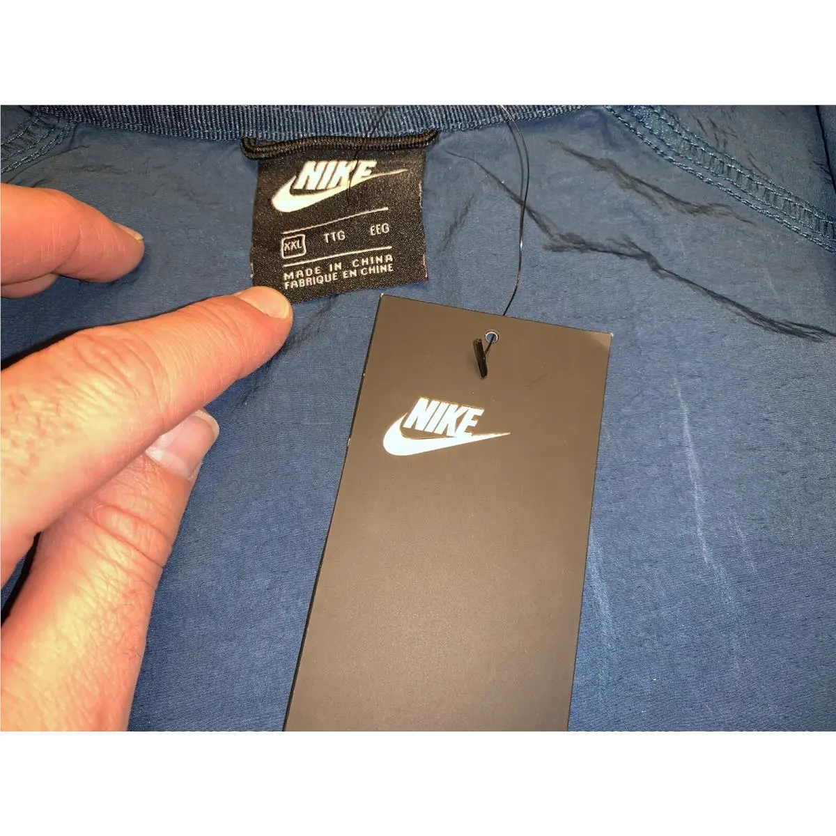 Nike clothing - Vivid Sky (UPC: 193154863093) 3