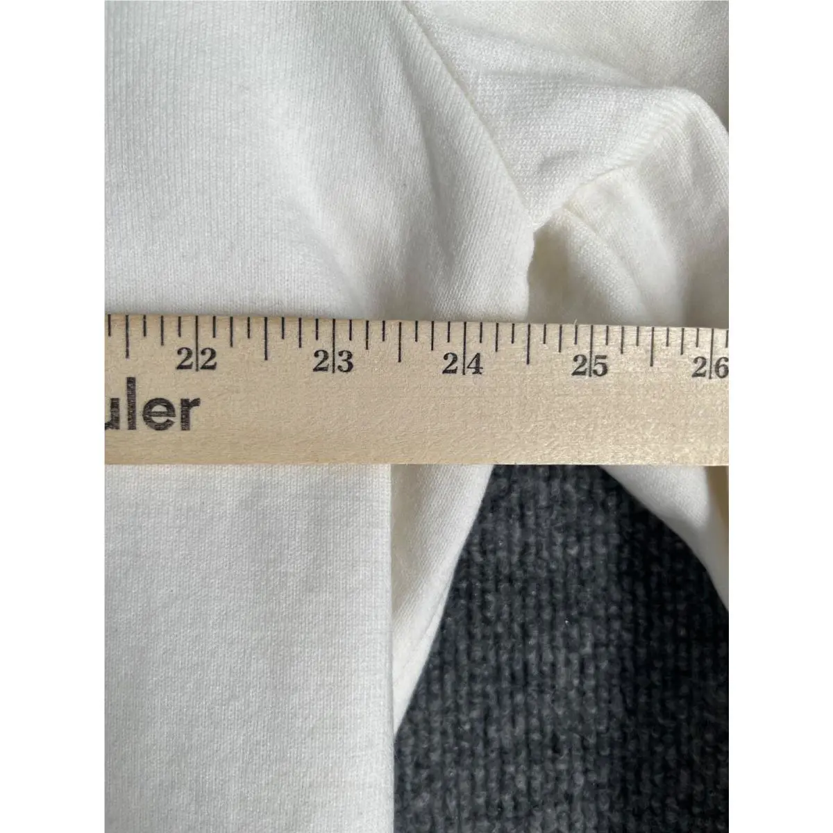 Nike clothing - White (UPC: 196153626171) 5