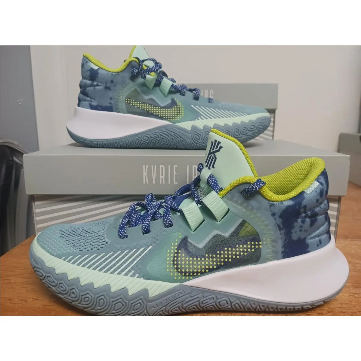 Nike shoes - Nike Kyrie Flytrap - Kyrie Flytrap - CZ4100-300 - Blue (UPC: 195869124841) 1