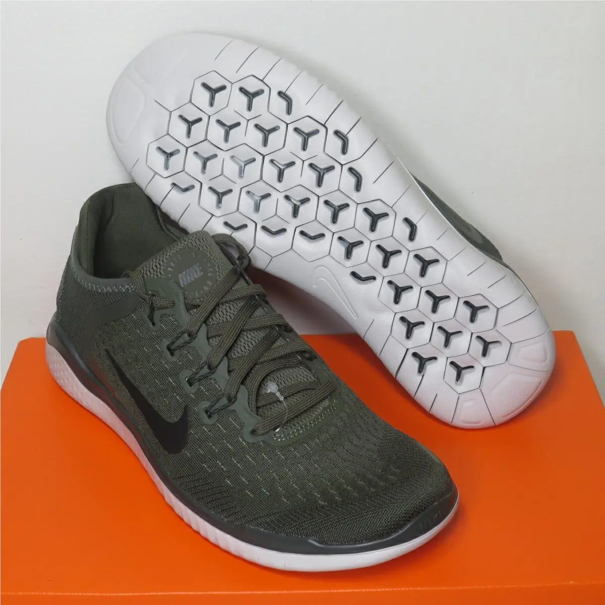 Free RN 2018 Running Shoes Cargo Khaki 942836-300 Mens Size 7.5 by Nike