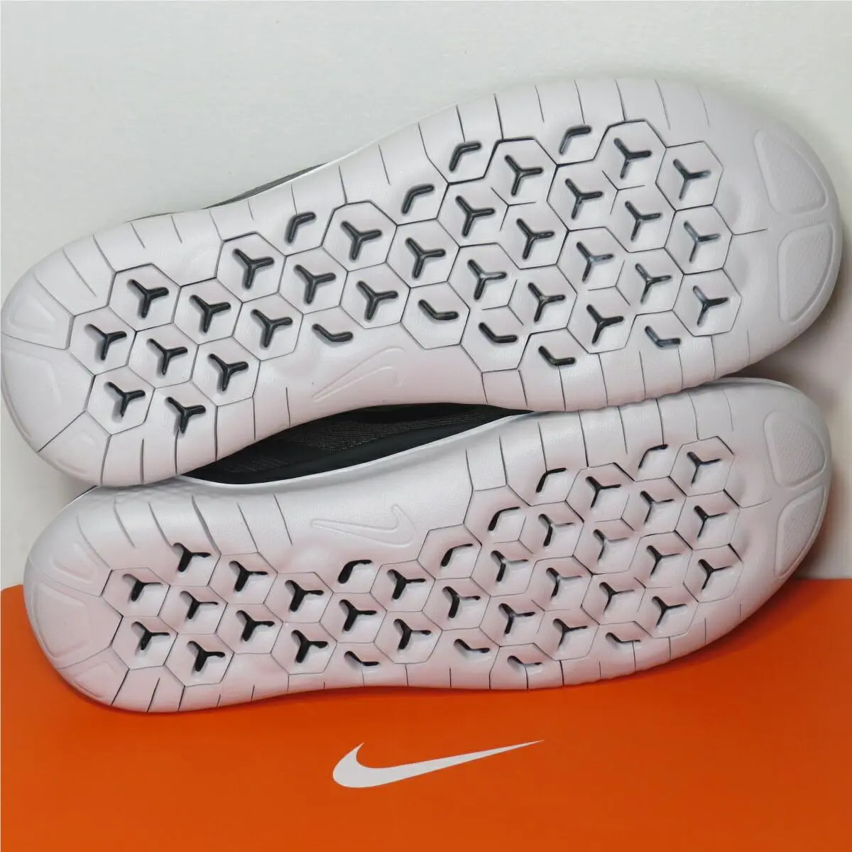 Nike shoes - Nike Free RN - Free - 942836-300 - Green (UPC: 883412601771) 3