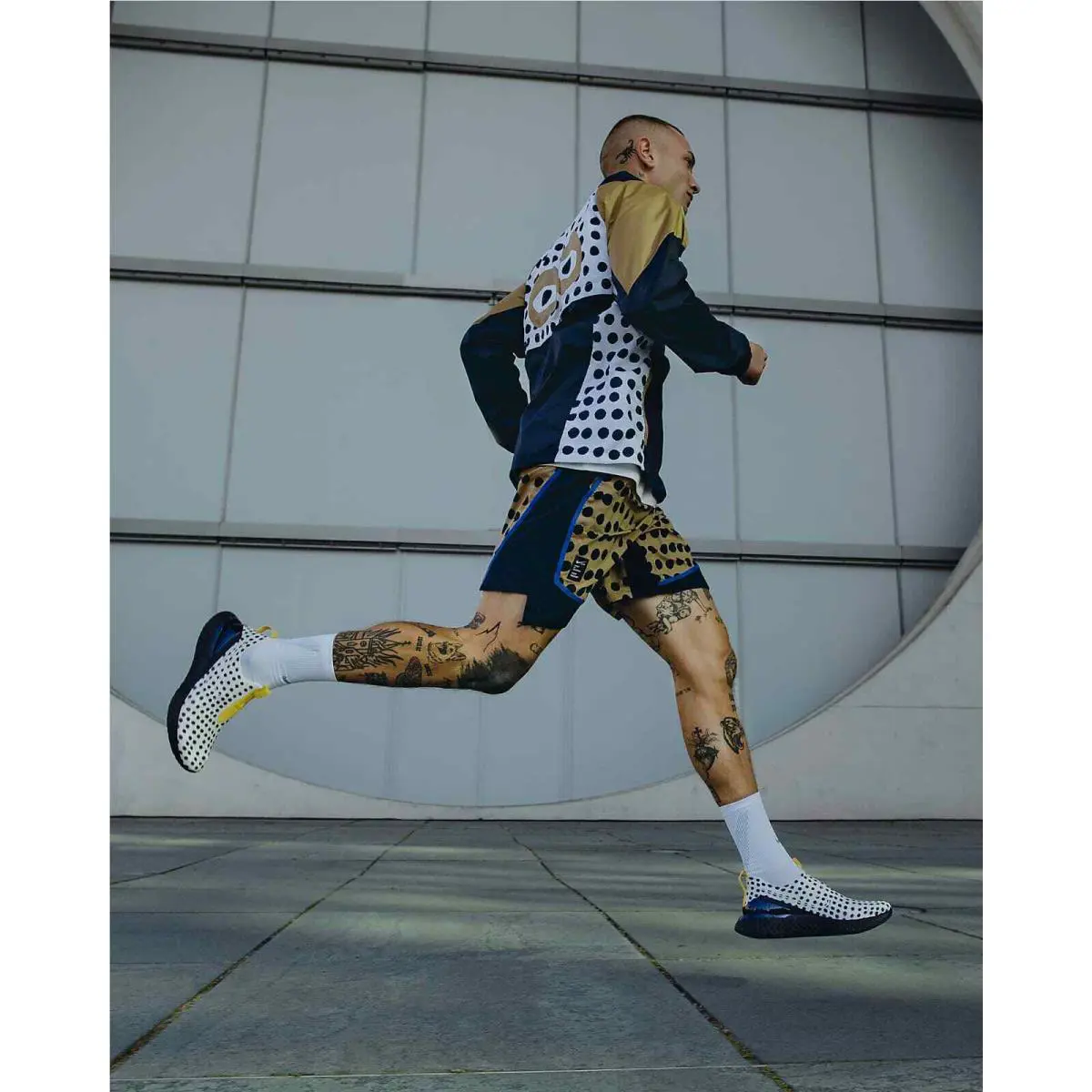 Nike clothing - See Photos (UPC: 193152177291) 5
