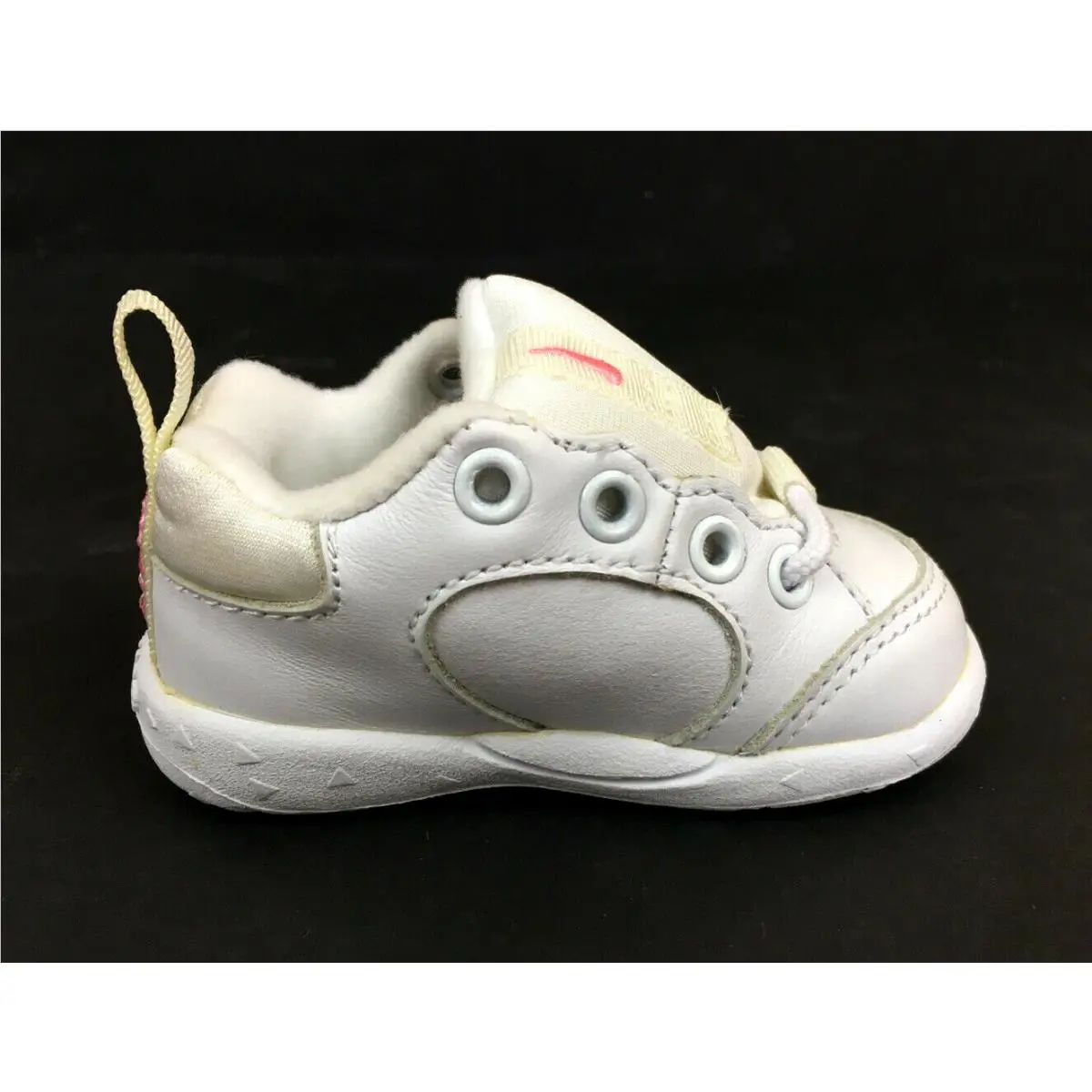 Nike shoes - White Pink 4