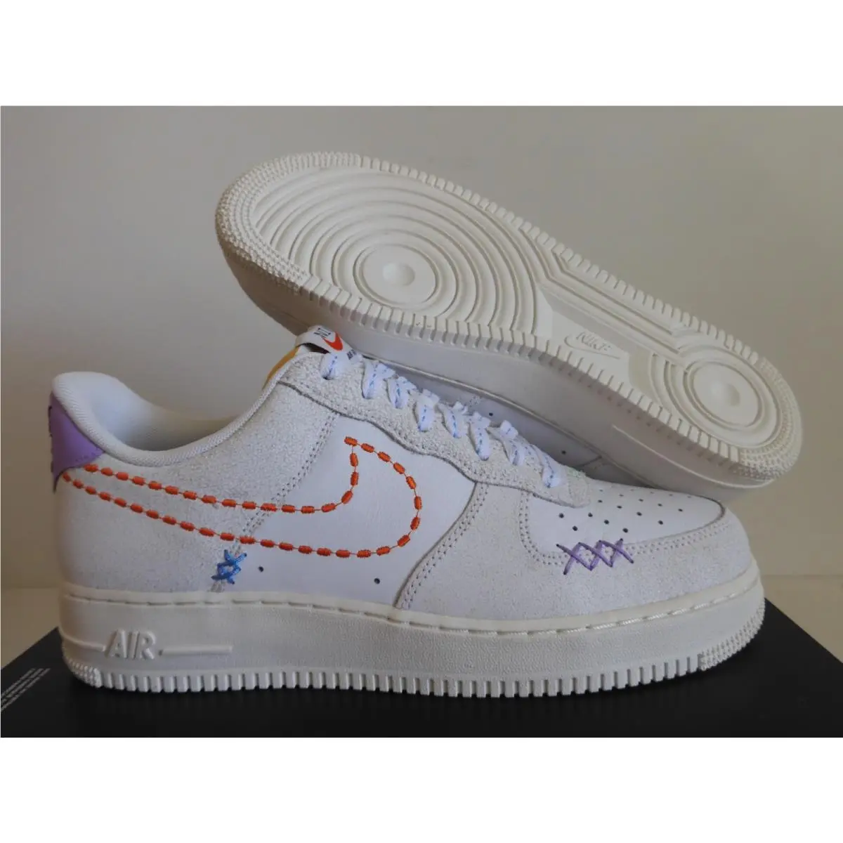 Nike Air Force 1 07 SE Nike 101 White Womens SZ 11.5-MENS SZ 10 DX2348-100
