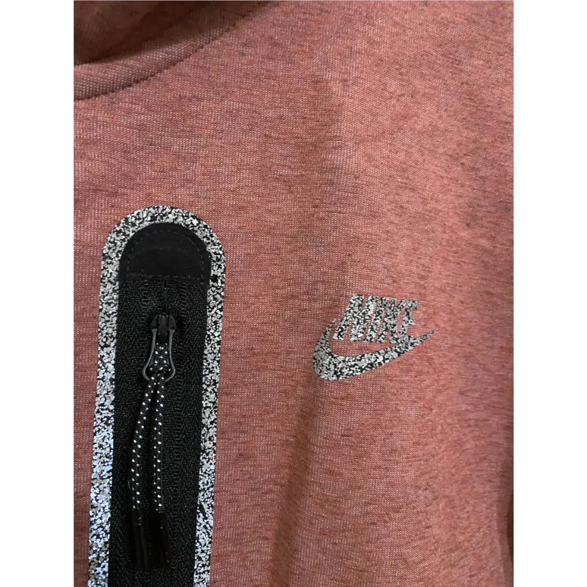 Nike clothing - Red 2