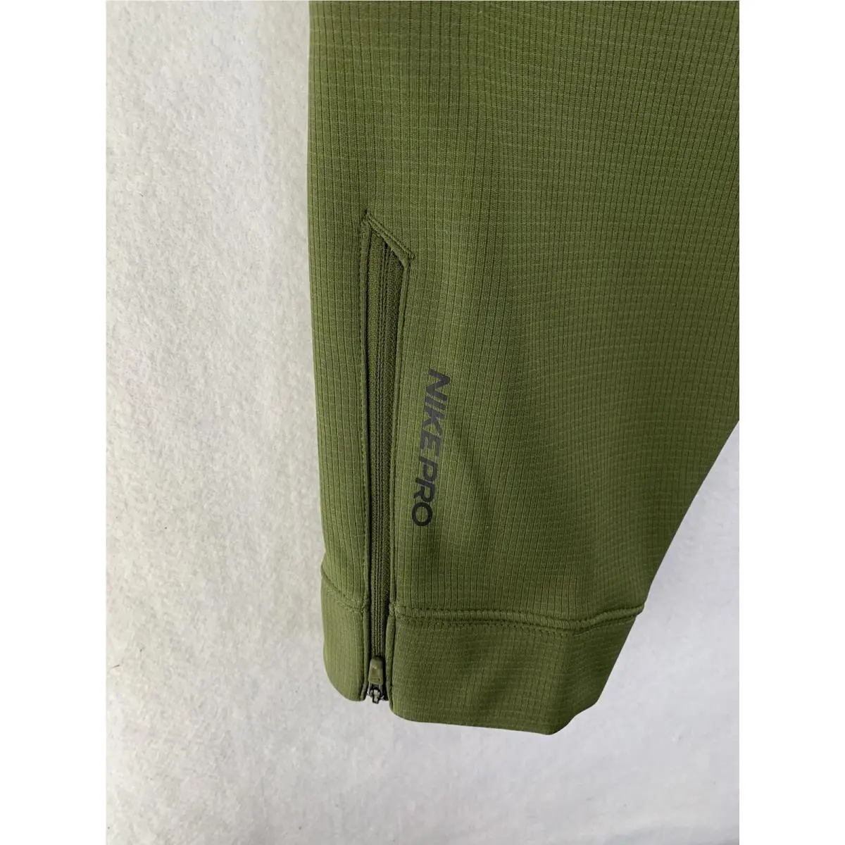 Nike clothing - Pro - Pro - Green (UPC: 195244986606) 6