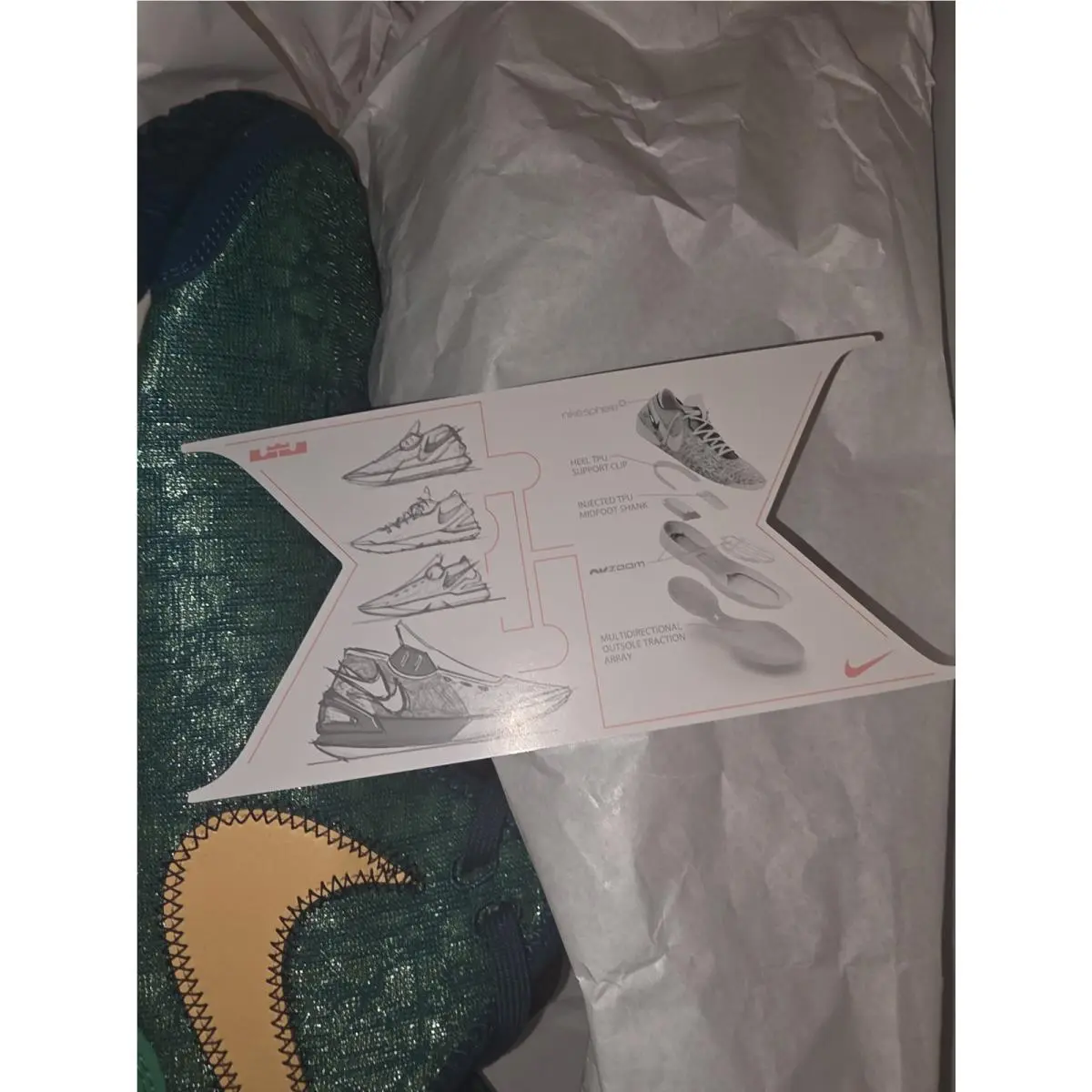 Nike shoes - Nike Zoom LeBron - Zoom LeBron - DR8784-301 - Green 0