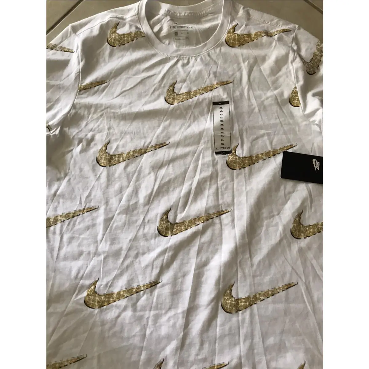 Nike clothing - Swoosh AOP - Swoosh AOP - White (UPC: 0192500535080) 0