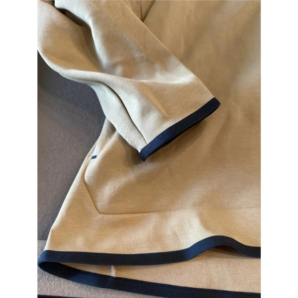 Nike clothing - Tan 3