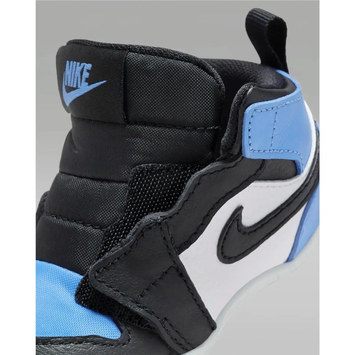 Nike shoes - Jordan 1 - Blue (UPC: 9185678481564) 6