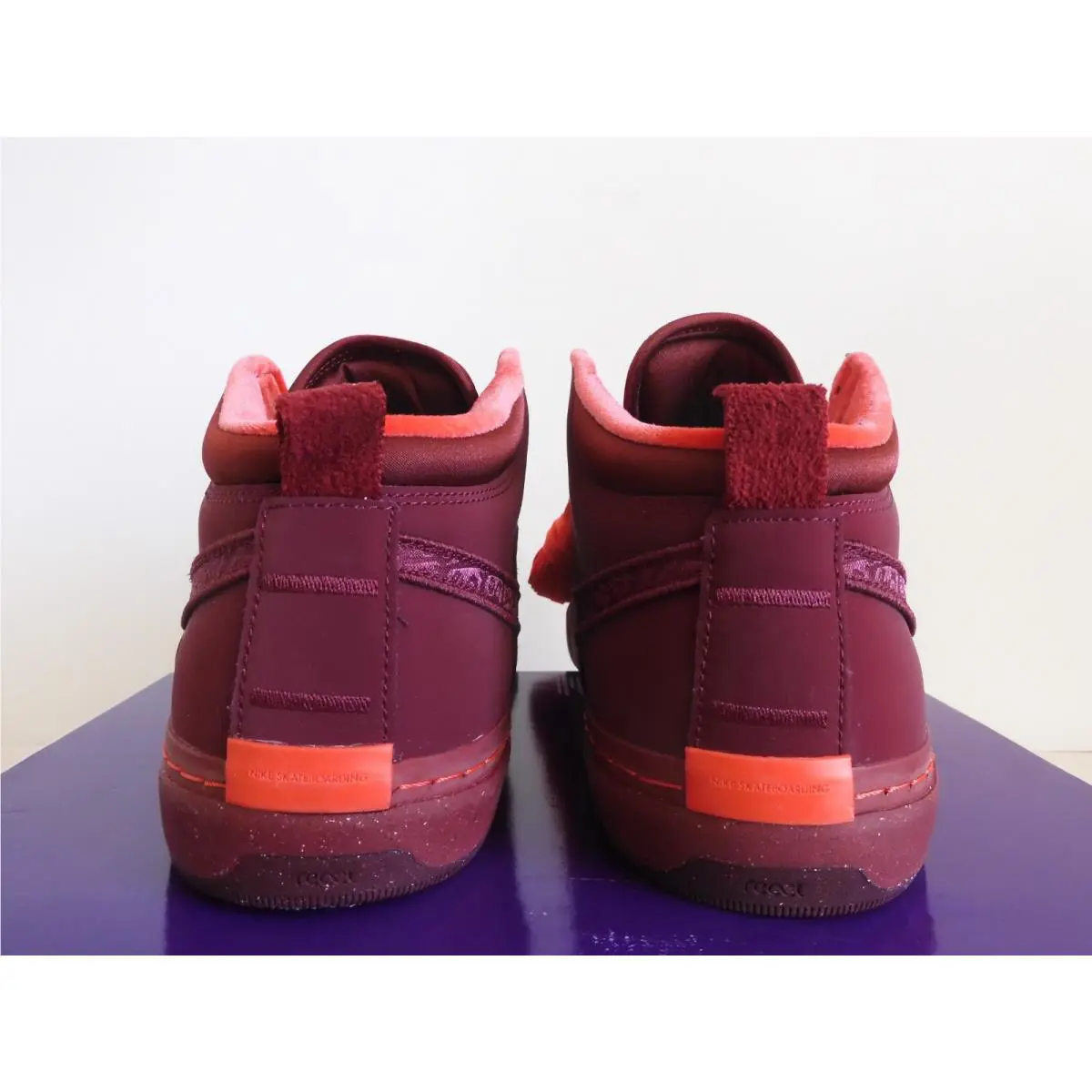 Nike shoes - NIke Sb React Leo - React Leo - FQ7639-600 - Red (UPC: 197595989473) 2