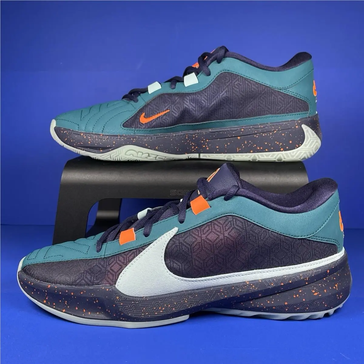 Zoom Freak 5 Men`s 13 Basketball Shoes Glow Nigerian Nightmare DX4985-300 by Nike