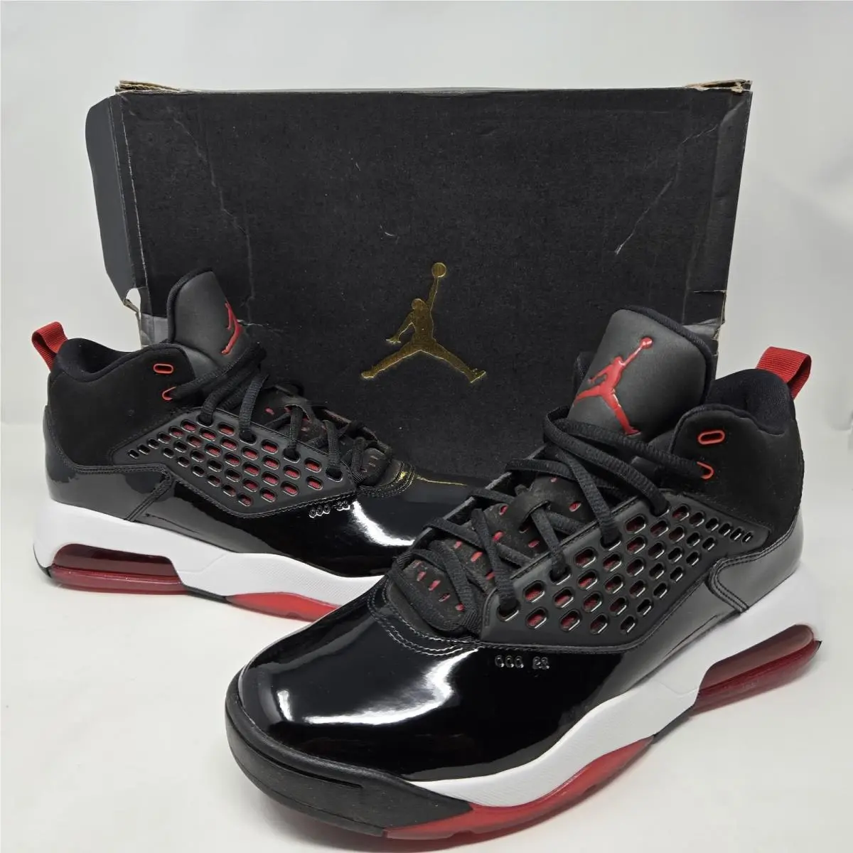 Nike Air Jordan Maxin 200 Black Gym Red White CD6107-001 Size 9.5