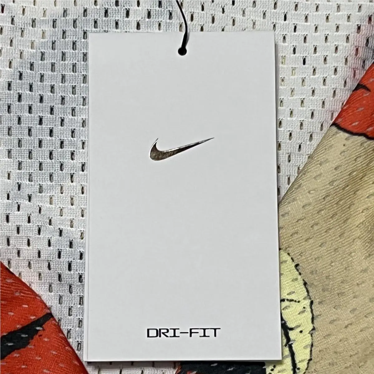 Nike clothing - FJ1650 - FJ1650 - Sanddrift (UPC: 196606117126) 3