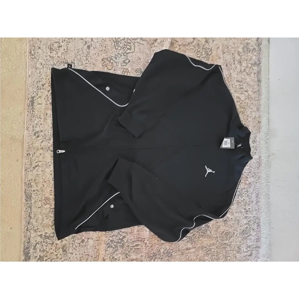 Nike clothing - Black (UPC: 826216580170) 0
