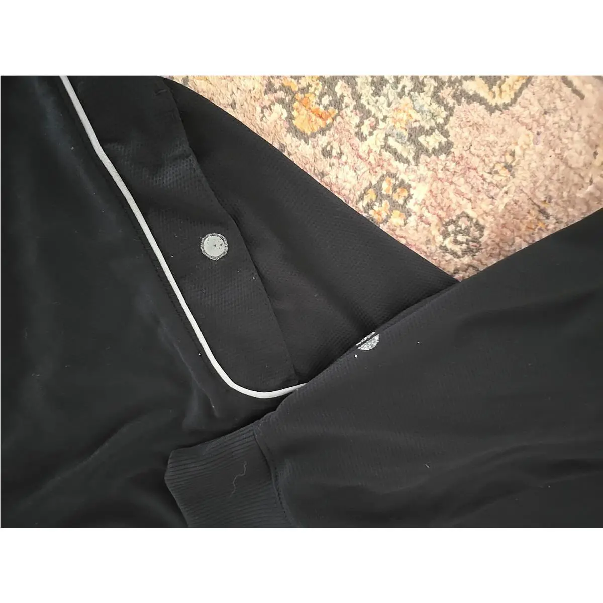 Nike clothing - Black (UPC: 826216580170) 1