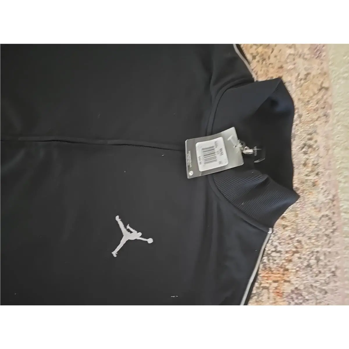 Nike clothing - Black (UPC: 826216580170) 3