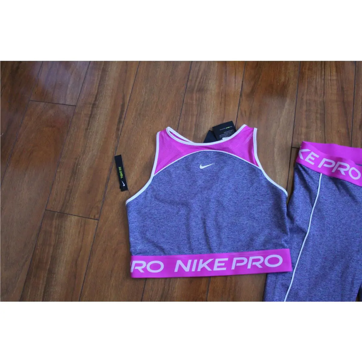 Nike clothing - Purple (UPC: 193655614002) 0