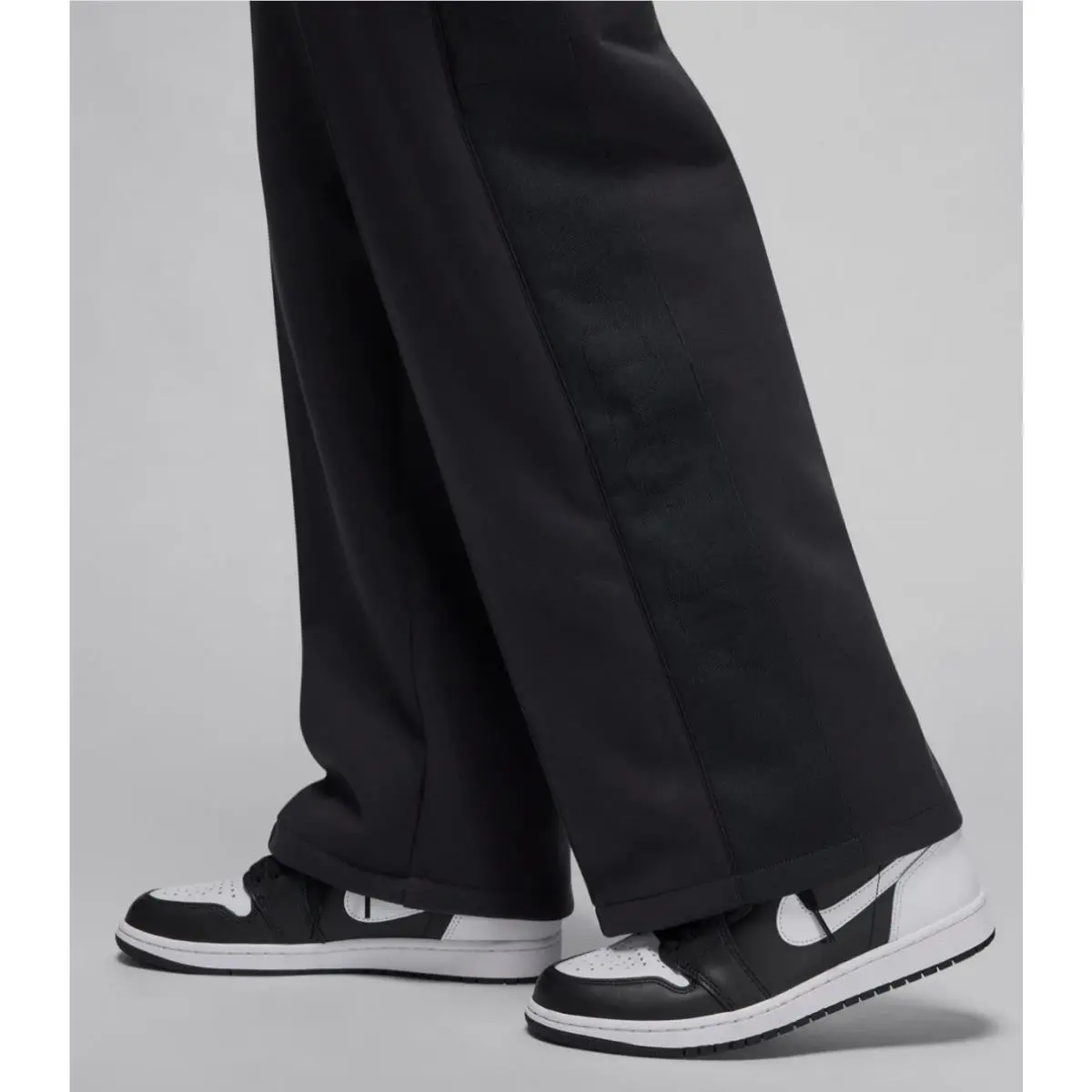 Nike clothing - Nike Air Jordan - Air - FZ2134-045 - Off Noir (Black) (UPC: 0197596600513) 1