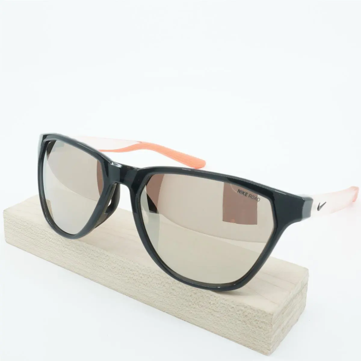 DQ4550-050 Mens  Maverick Rise E Sunglasses by Nike