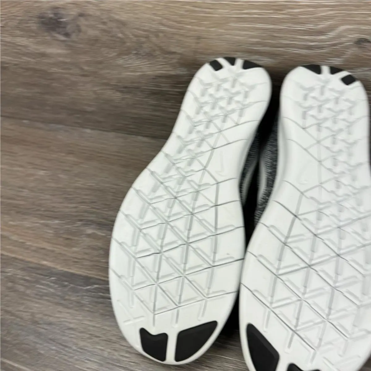 Nike shoes - Nike Free RN - Free - 880840-002 - Gray (UPC: 00675911200810) 8