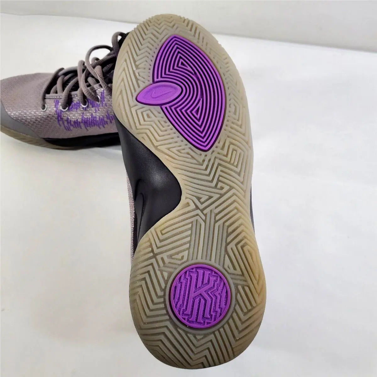 Nike shoes - Gray 4