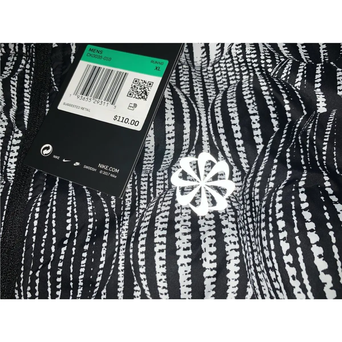 Nike clothing - Running - Running - Black and Off White (UPC: 193655293092) 3