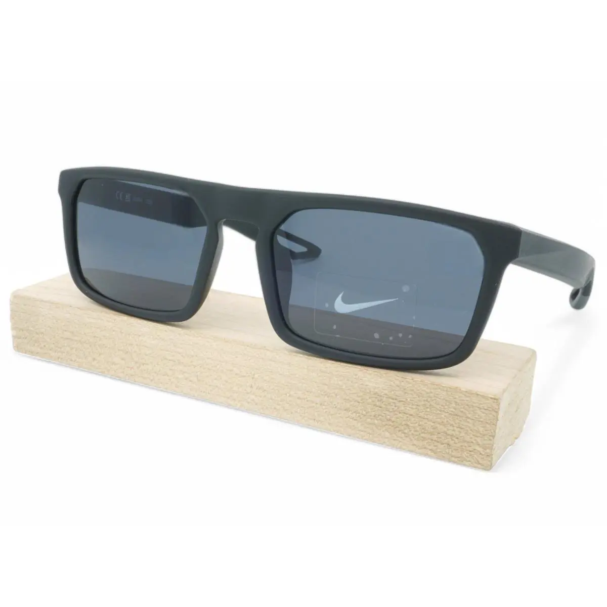 DZ7374-010 Unisex Nike NV03 Sunglasses