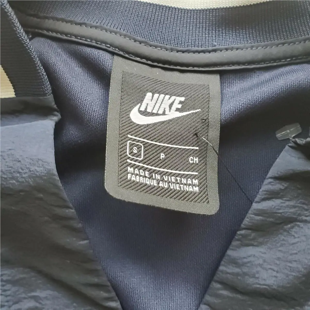 Nike clothing - Blue (UPC: 0193154960488) 2
