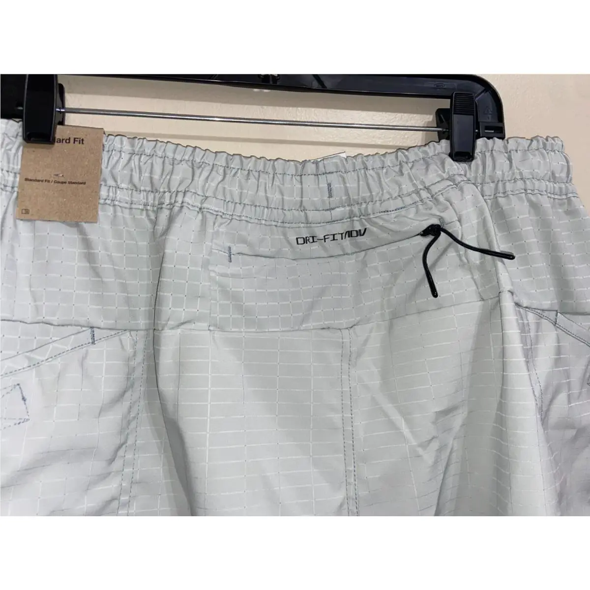 Nike clothing - Light Silver 1