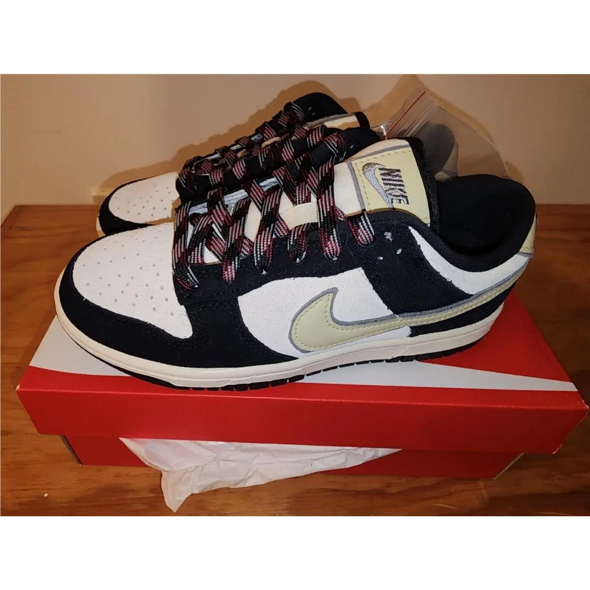 Nike Dunk Low LX Black Team Gold DV3054-001 Sneakers Womens SZ 6