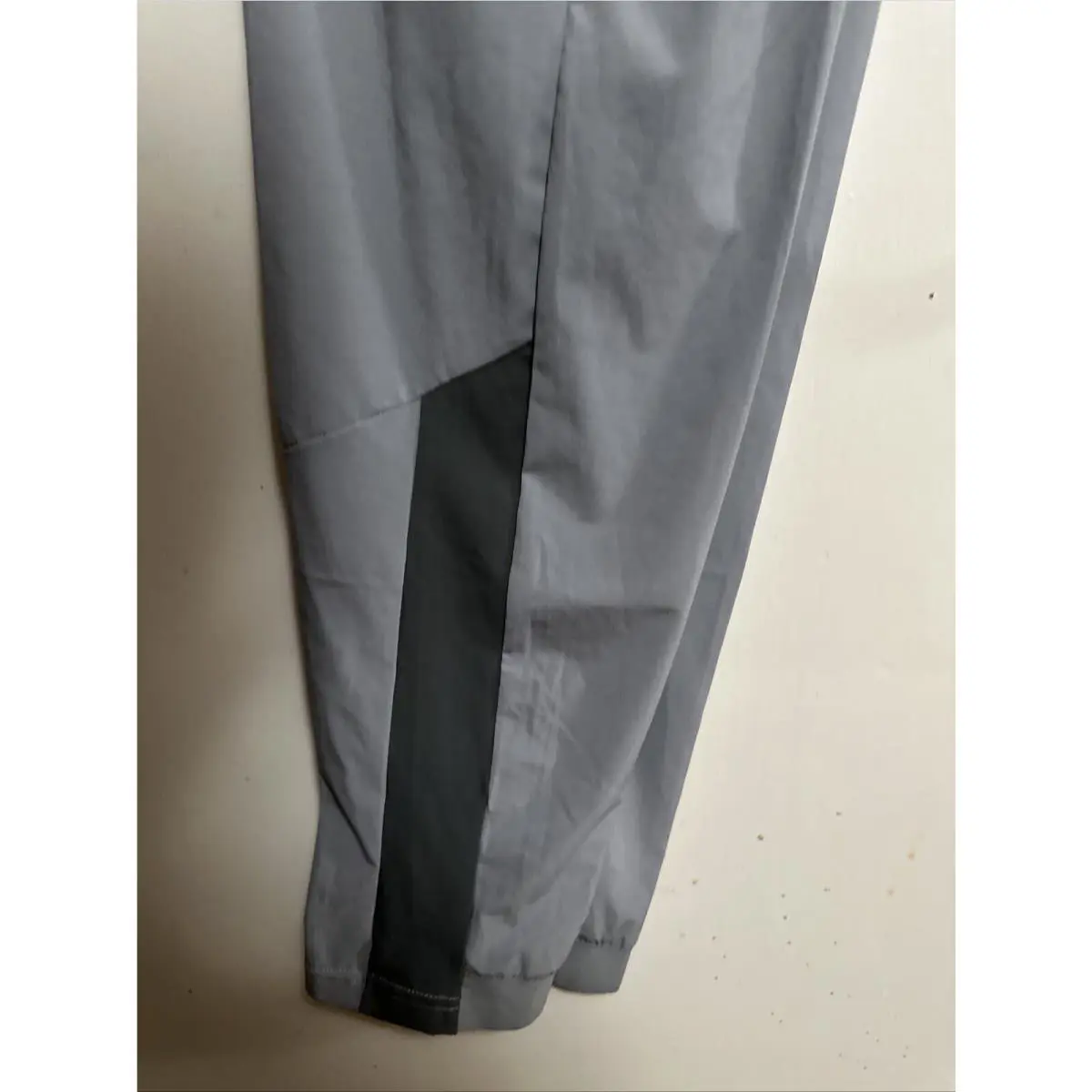 Nike clothing - CJ 2218 - 084 - CJ2218084 - Gray (UPC: 0193655206719) 4