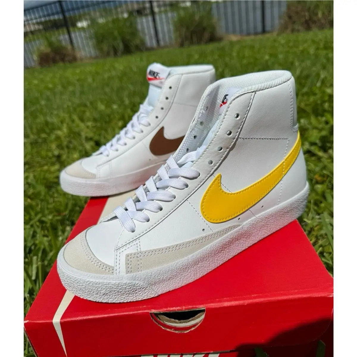 4.5Y 6 Women`s  Blazer Mid 77 White Yellow / Brown DA4086-103 Sneakers by Nike