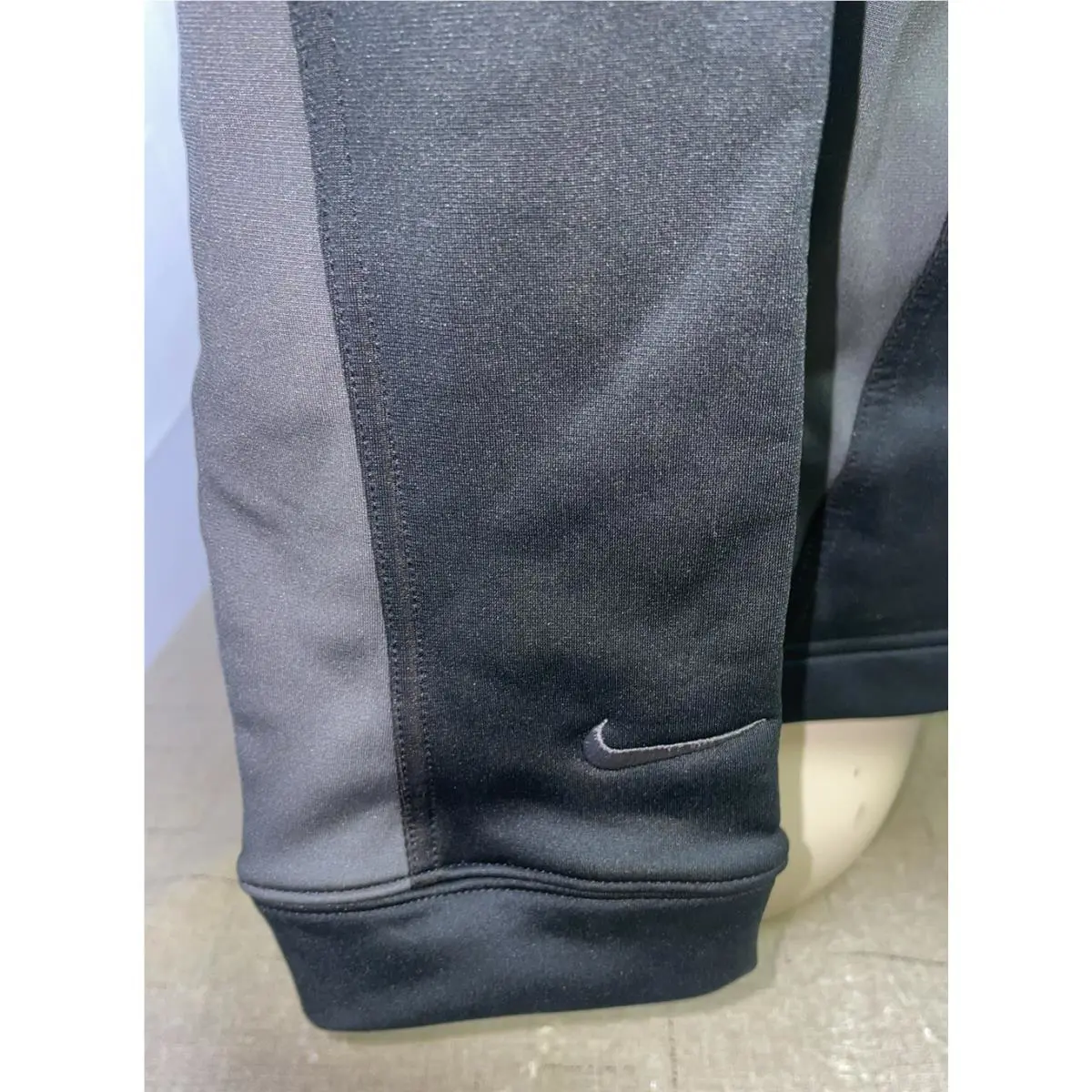 Nike clothing - Nike Thermafit - Thermafit - Black 1