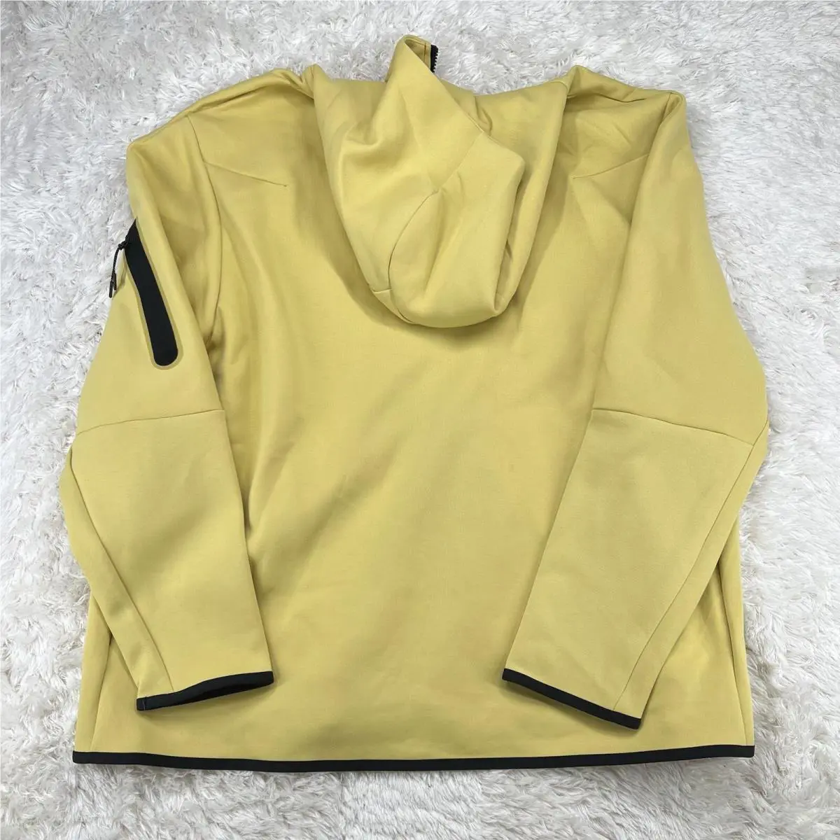 Nike clothing - Yellow 0