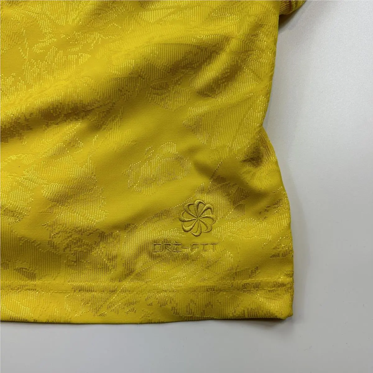 Nike clothing - Tech - Tech - Yellow 11