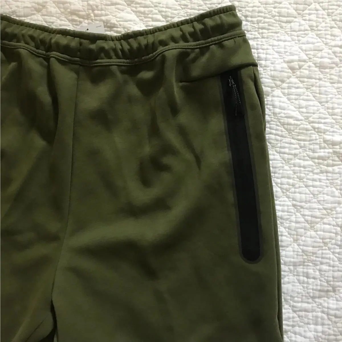 Nike clothing - Sportswear Tech - Sportswear Tech - Green (UPC: 195238927578) 3