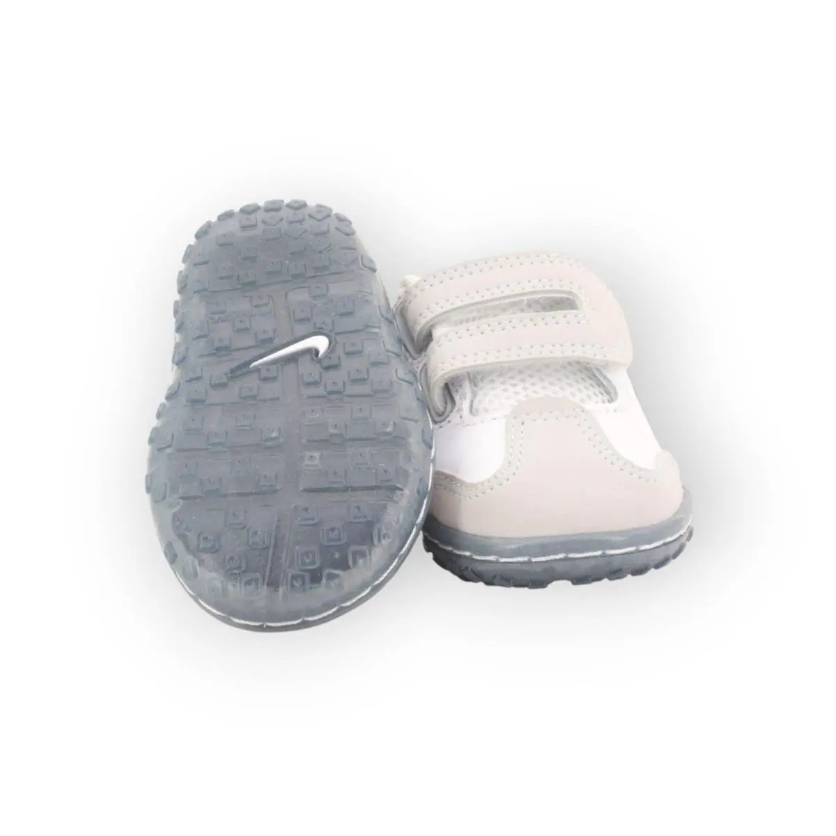 Nike shoes - White (UPC: 676556341401) 2