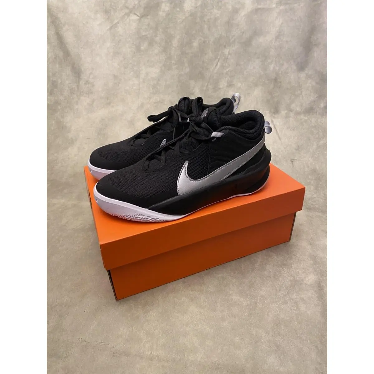 Nike shoes - Black/Metallic Silver-Volt (UPC: 194957475056) 1