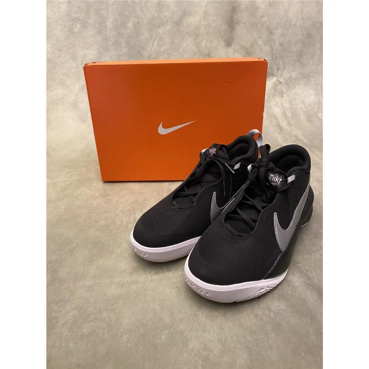 Nike shoes - Black/Metallic Silver-Volt (UPC: 194957475056) 7
