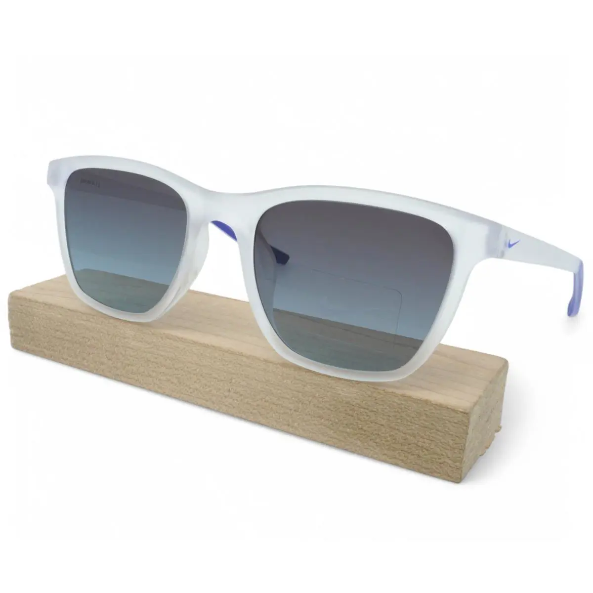 CT8176-913 Unisex Nike Stint Sunglasses