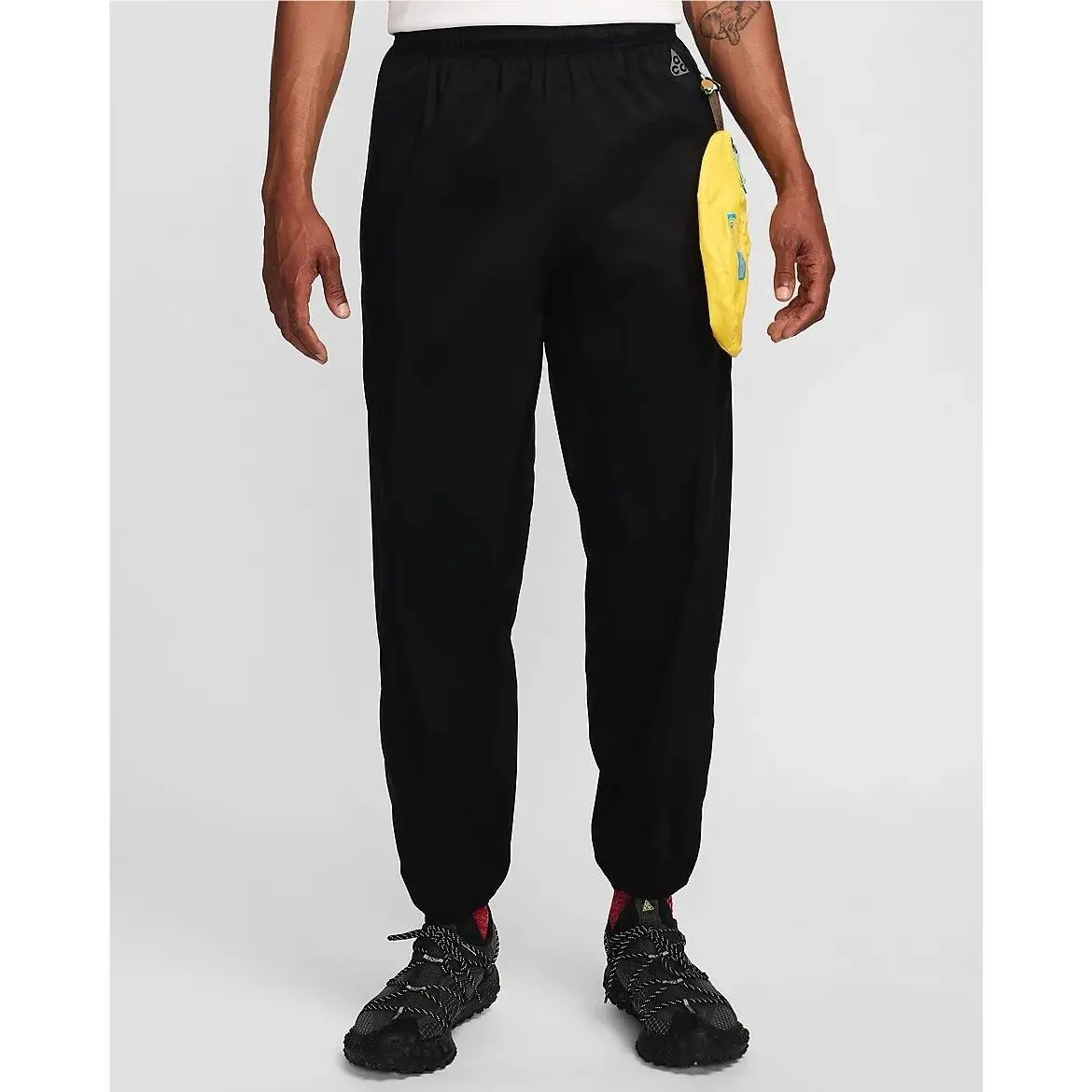 Size M - Nike Acg Trail Snacks Men`s Storm-fit Adv Pants FQ3064-010