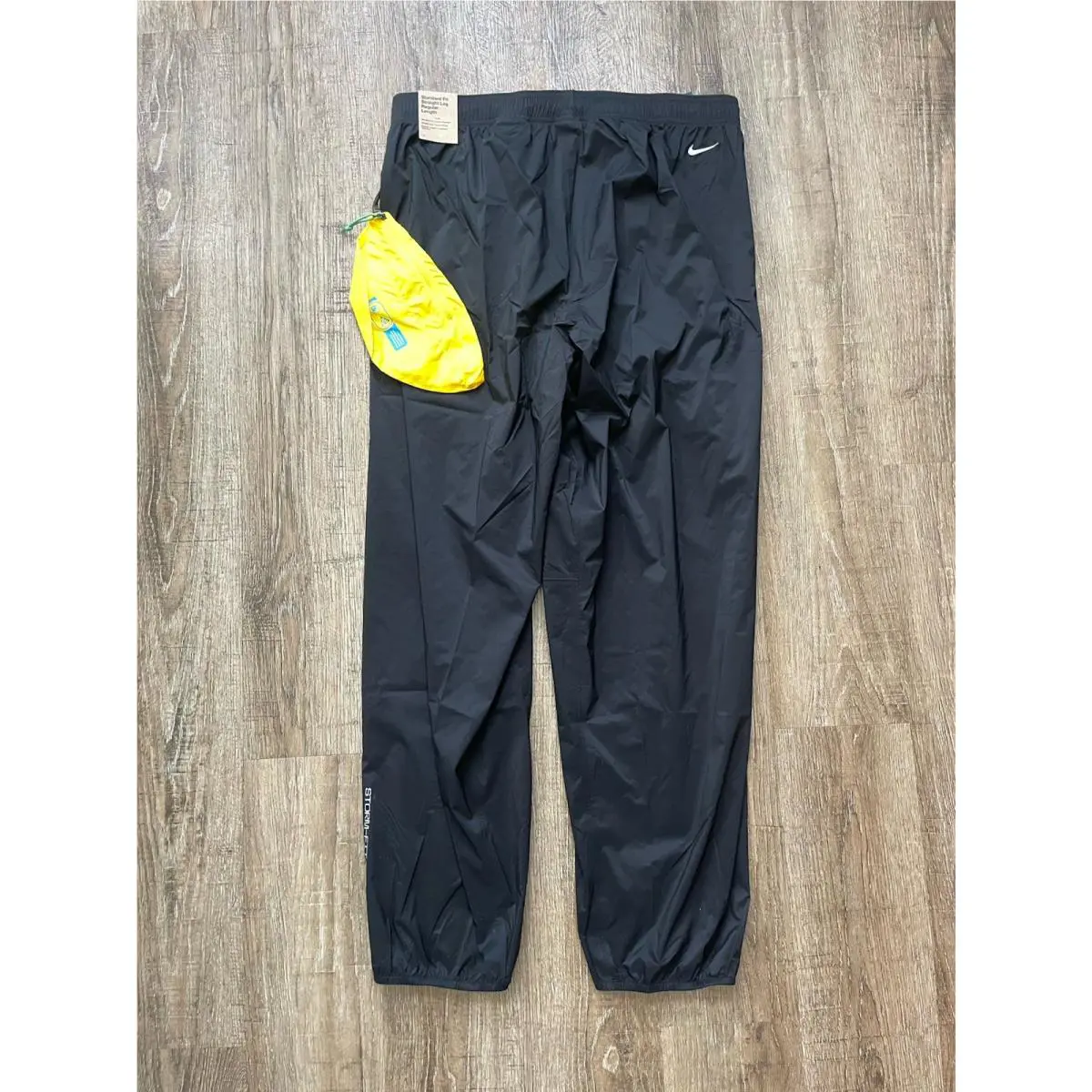 Nike clothing - FQ3064-376 - FQ3064010 - Vapor Green (UPC: 197593947635) 0