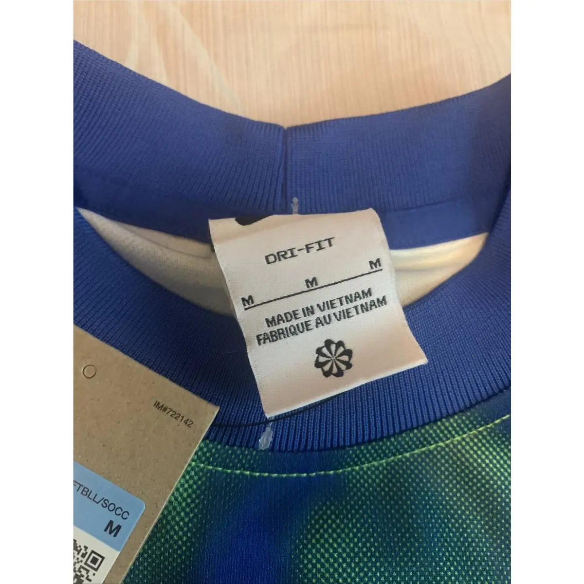 Nike clothing - Nike Dri-Fit - DV9798398 - Green & Blue 3