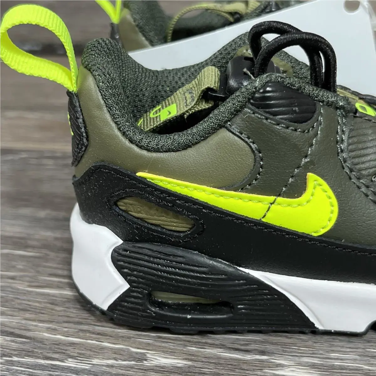 Nike shoes - Nike Air Max 90 - Air Max - Green 1